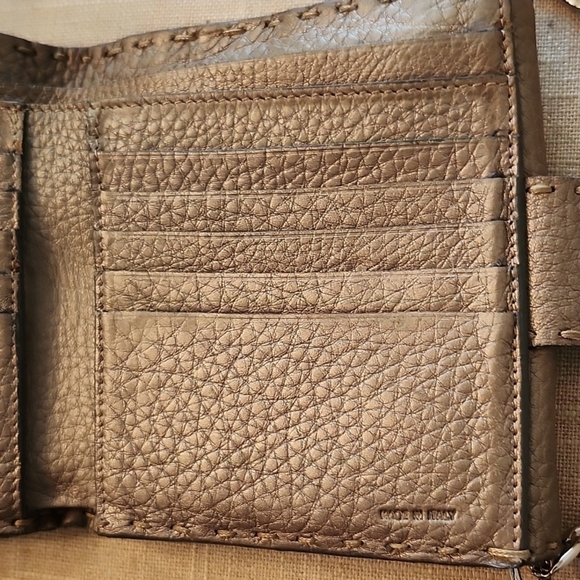 Fendi Gold Tan Wallet On An Unbranded Chain - Picture 9 of 12